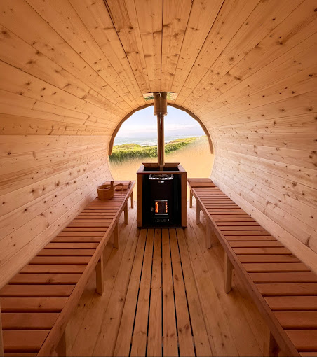 The Sea Sauna at Tower Bay Beach offers stunning views of the Irish Sea and cold water therapy to complement your wood-fired Finnish-style sauna session. The Barrel Sauna located at Rathgar offers a space for you to unwind and reconnect